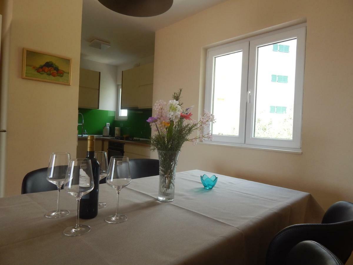 Apartman Karlo Макарска Экстерьер фото