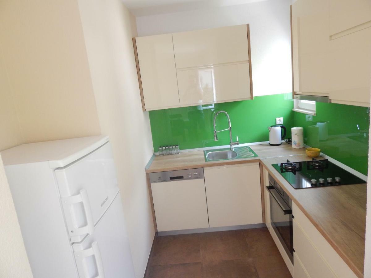 Apartman Karlo Макарска Экстерьер фото
